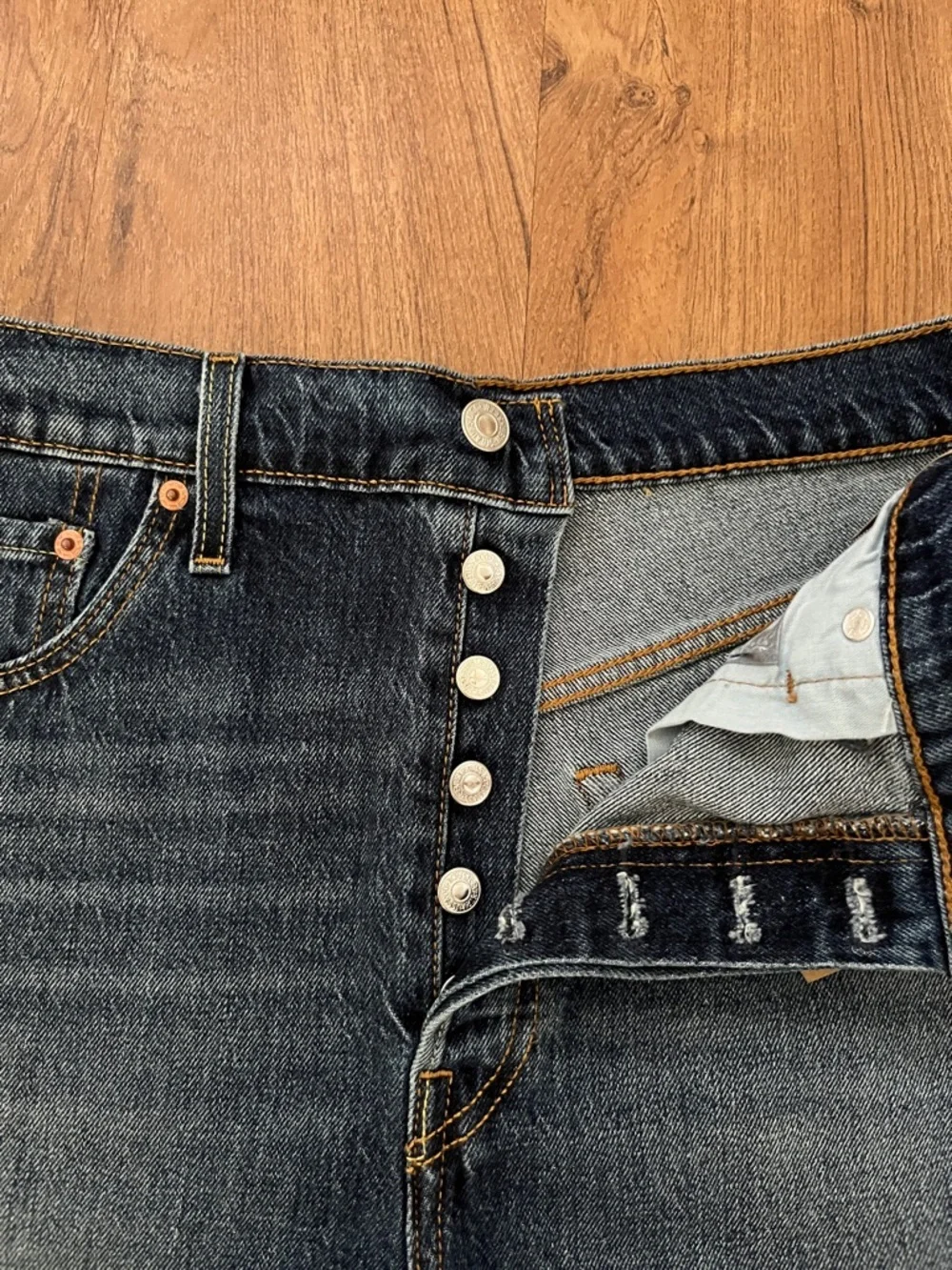 NWT Levi’s 501 Denim Shorts